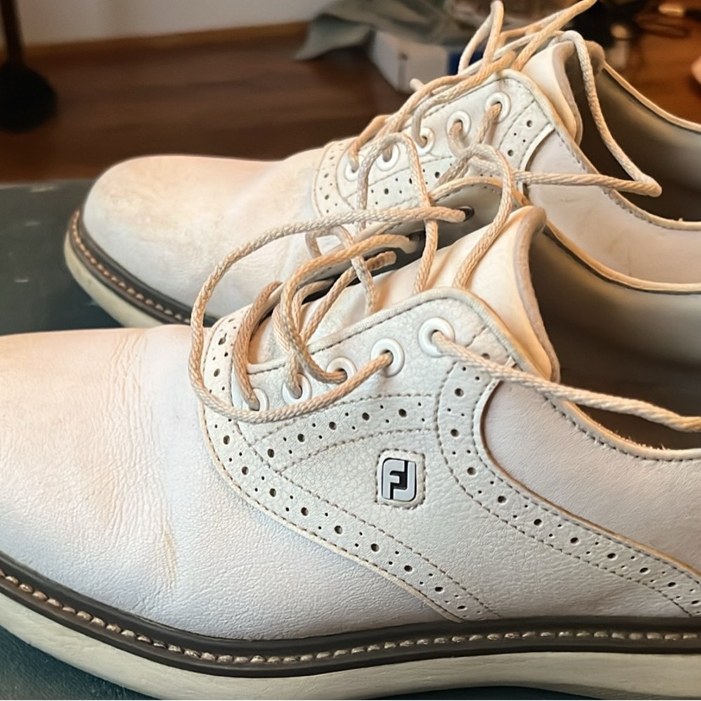 FootJoy Men's Cream Oxfords